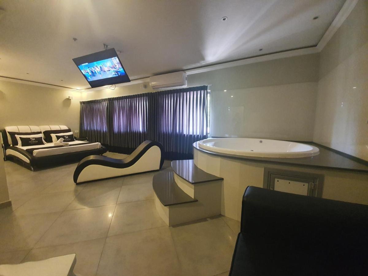 Spat Business Holon Ngoại thất bức ảnh